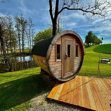 Chalet Tiny House Mit Saunafass *