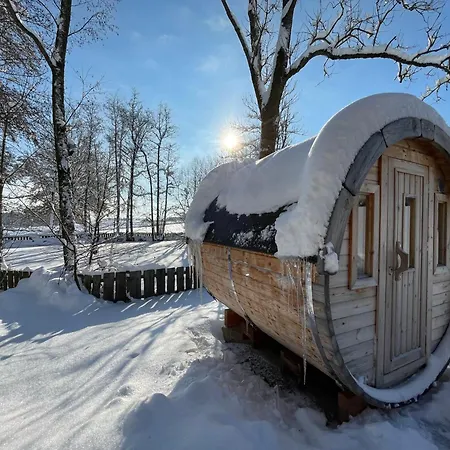 Tiny House Mit Saunafass Chalet Zupfing