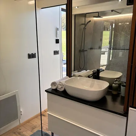Tiny House Mit Saunafass Chalet Zupfing